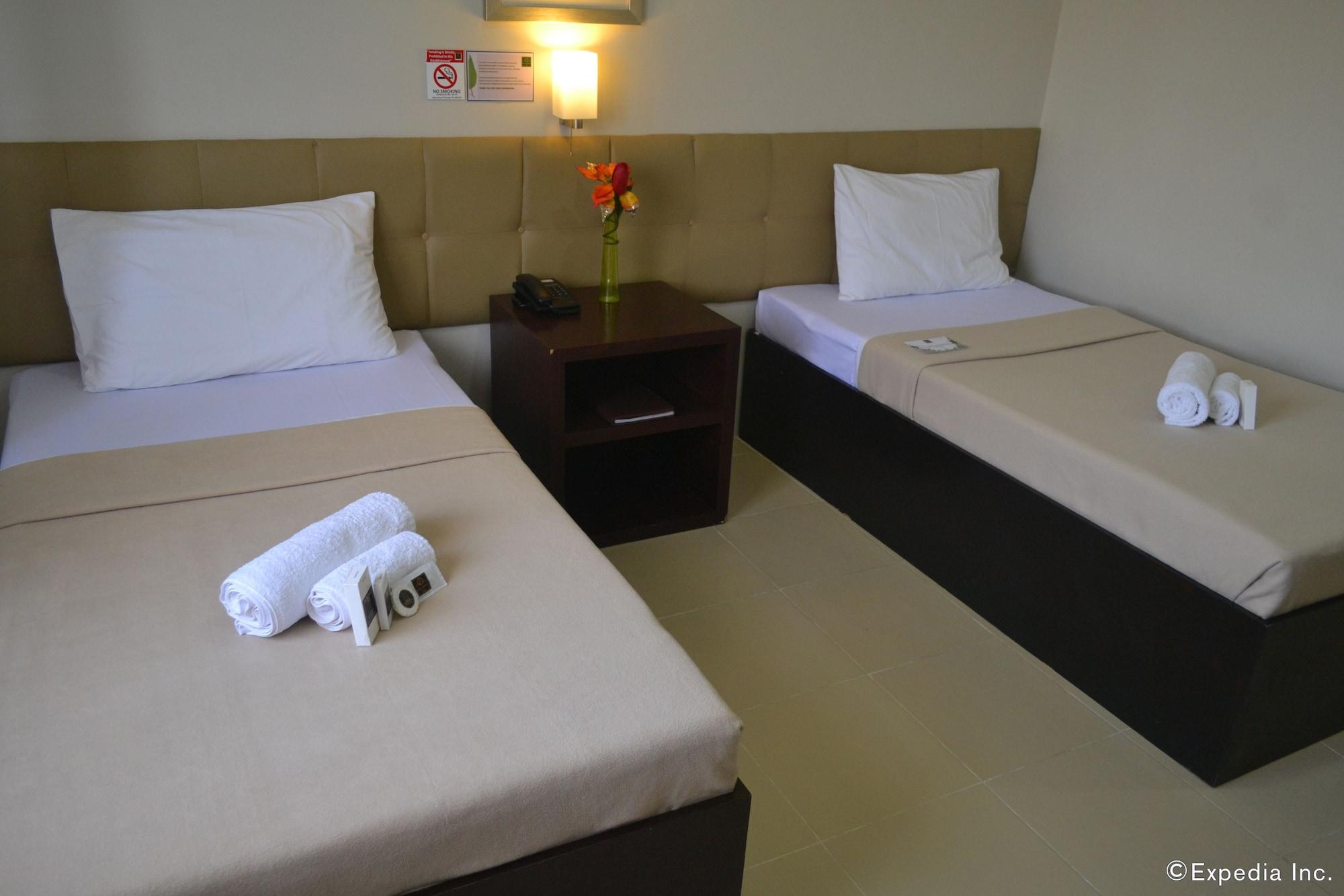 Columbus Plaza Hotel General Santos City Exteriör bild