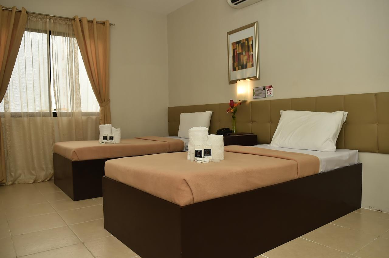 Columbus Plaza Hotel General Santos City Exteriör bild