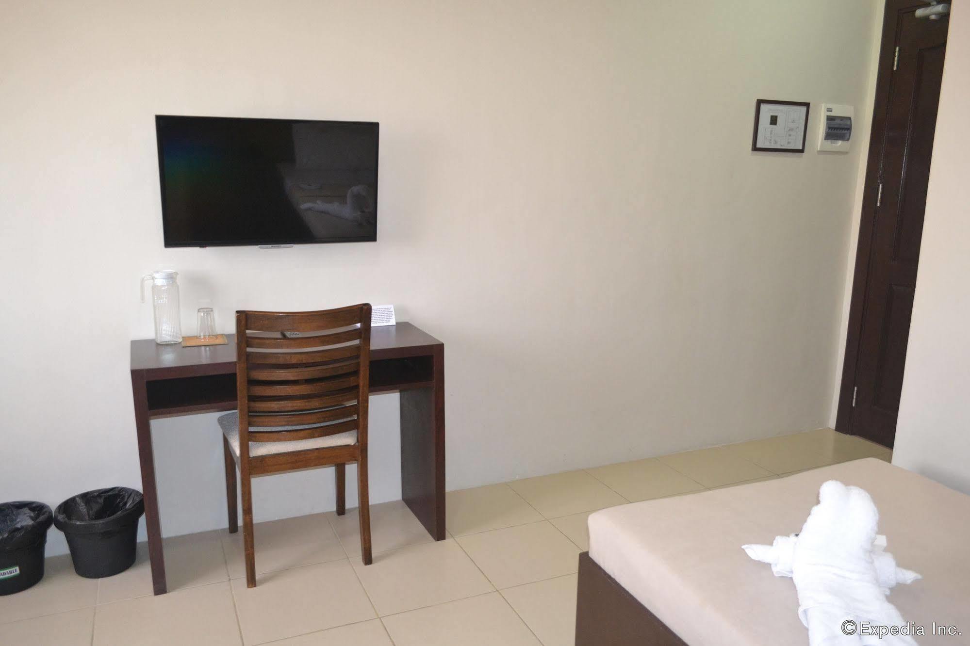 Columbus Plaza Hotel General Santos City Exteriör bild